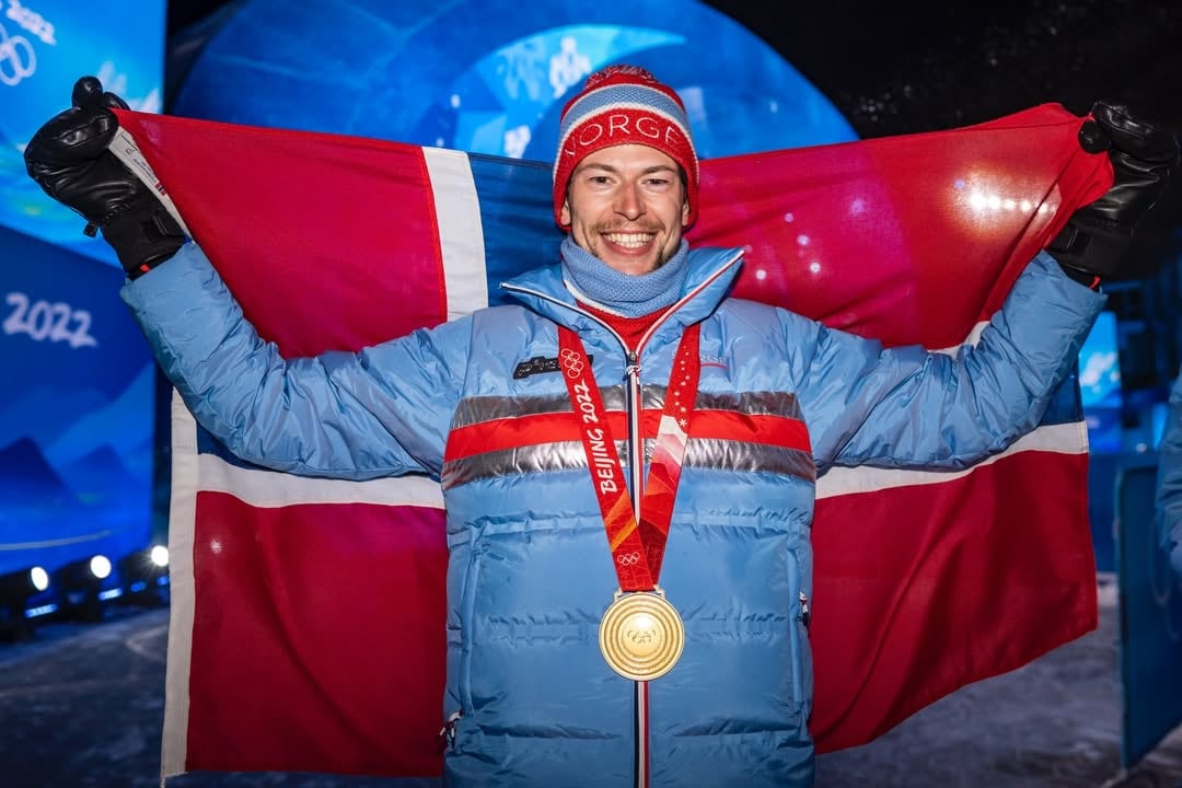 Sturla Holm Laegreid ganó el bronce en los 20 km de biatlón.