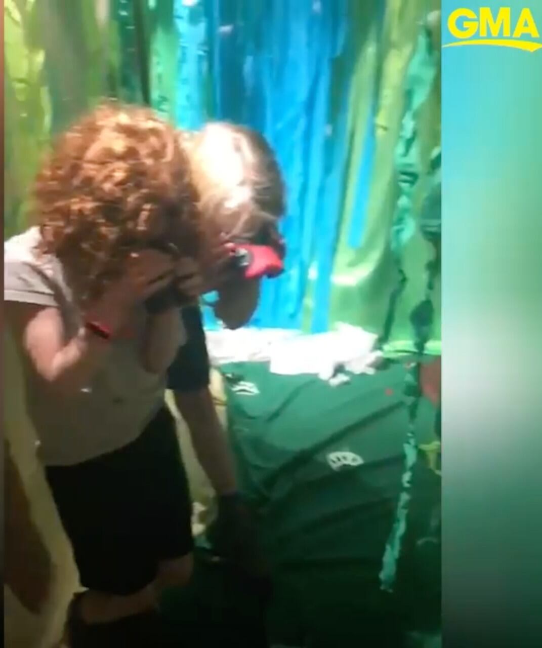 Familia de Inglaterra fabrican en su sótano un pedacito de Costa Rica