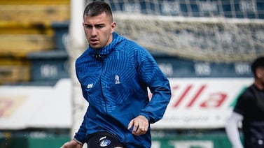 Fernán Faerron explota contra los árbitros tras polémico juego entre Cartaginés y Puntarenas