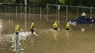Siga estos consejos para que su carro no sea dañado por las inundaciones
