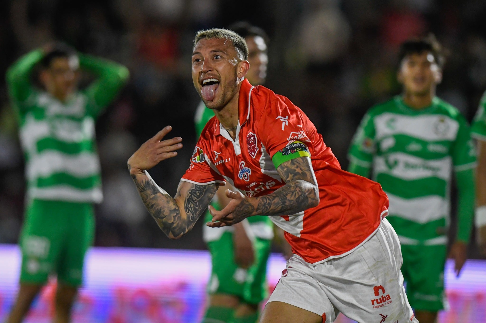 Francisco Calvo está cerca de llegar a los mil minutos jugados en México.
