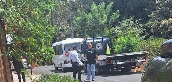 La menor fue atropellada por una buseta en La Candelaria de Naranjo. Foto Noticias Grecia CR.