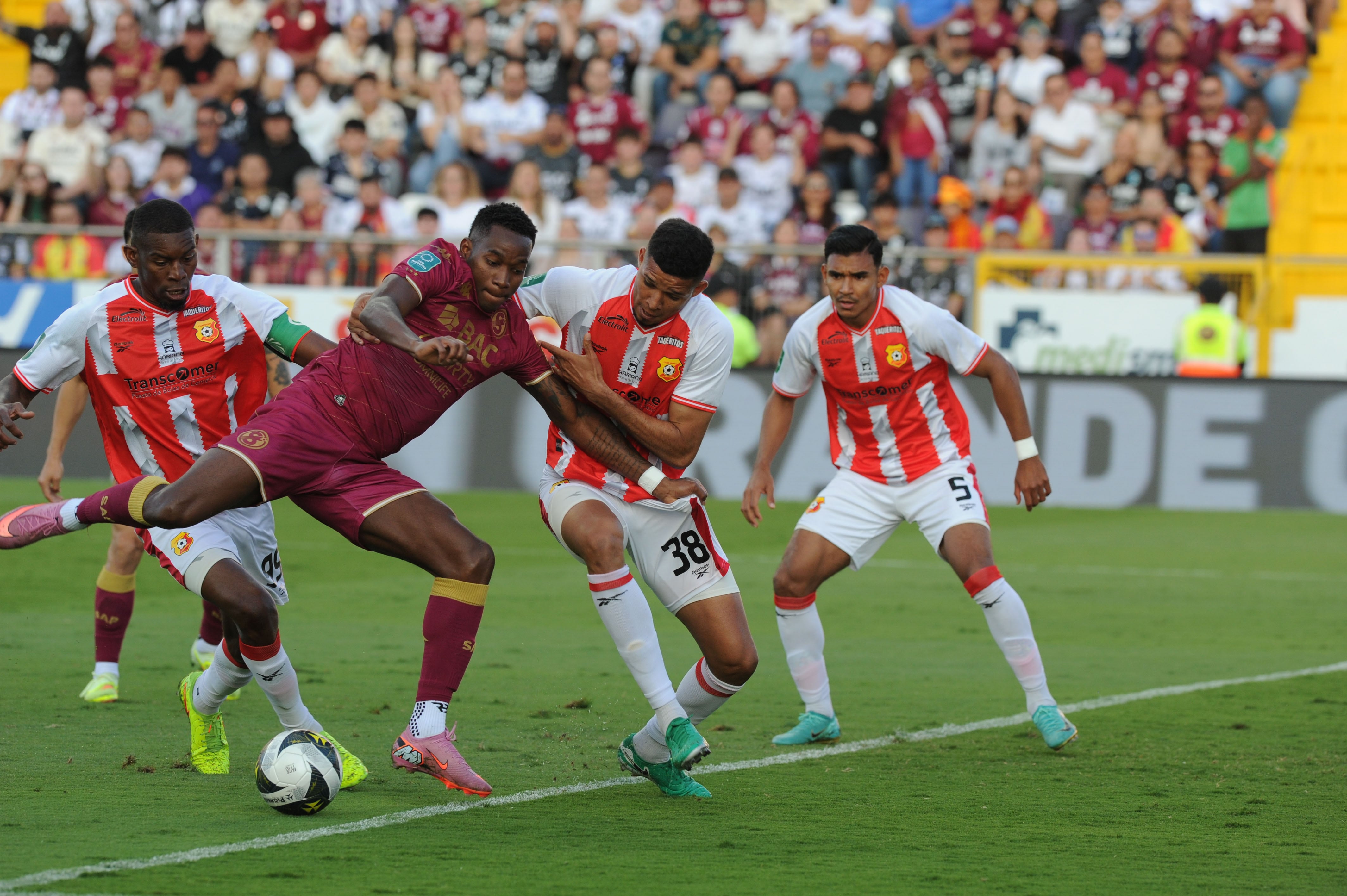 Partido Saprissa vs Herediano.