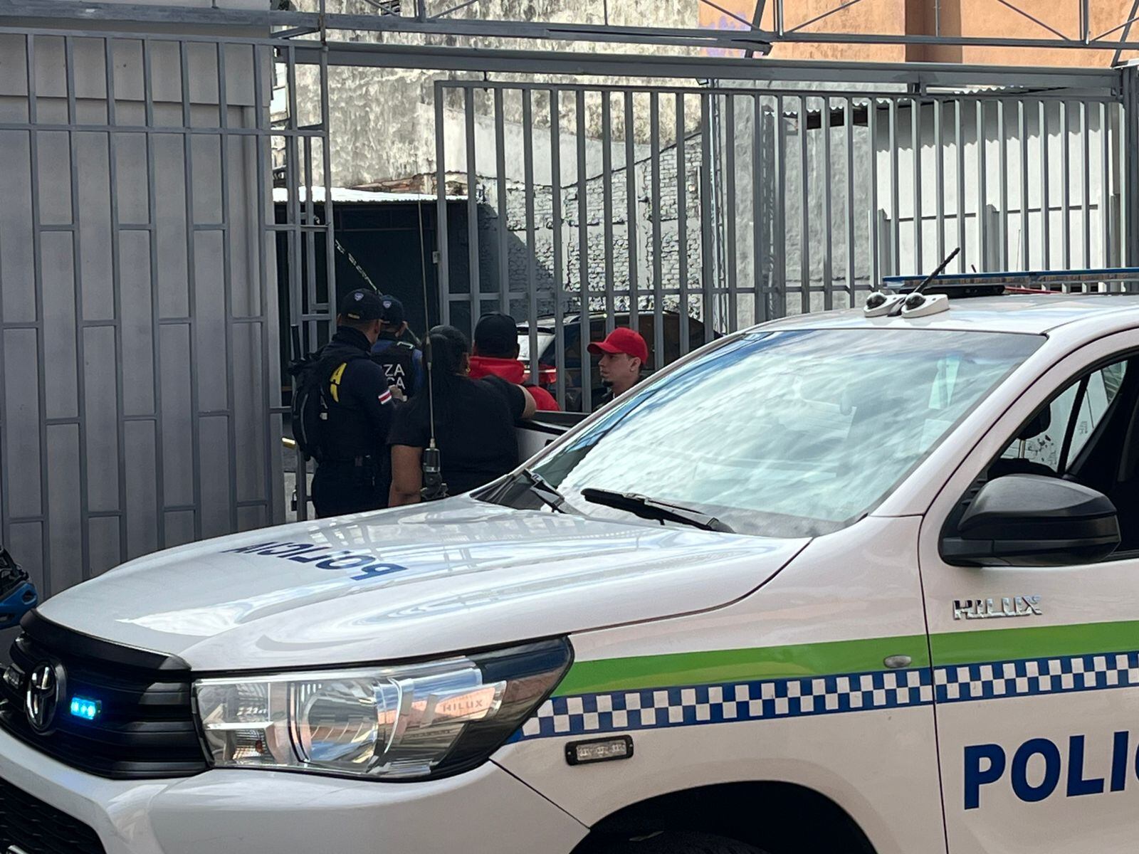 Una supuesta balacera de las cercanías de la discoteca Pasion en las cercanías del parque Morazán, el centro de San José, tiene en vilo a las autoridades. Foto: Alejandra Morales para LT