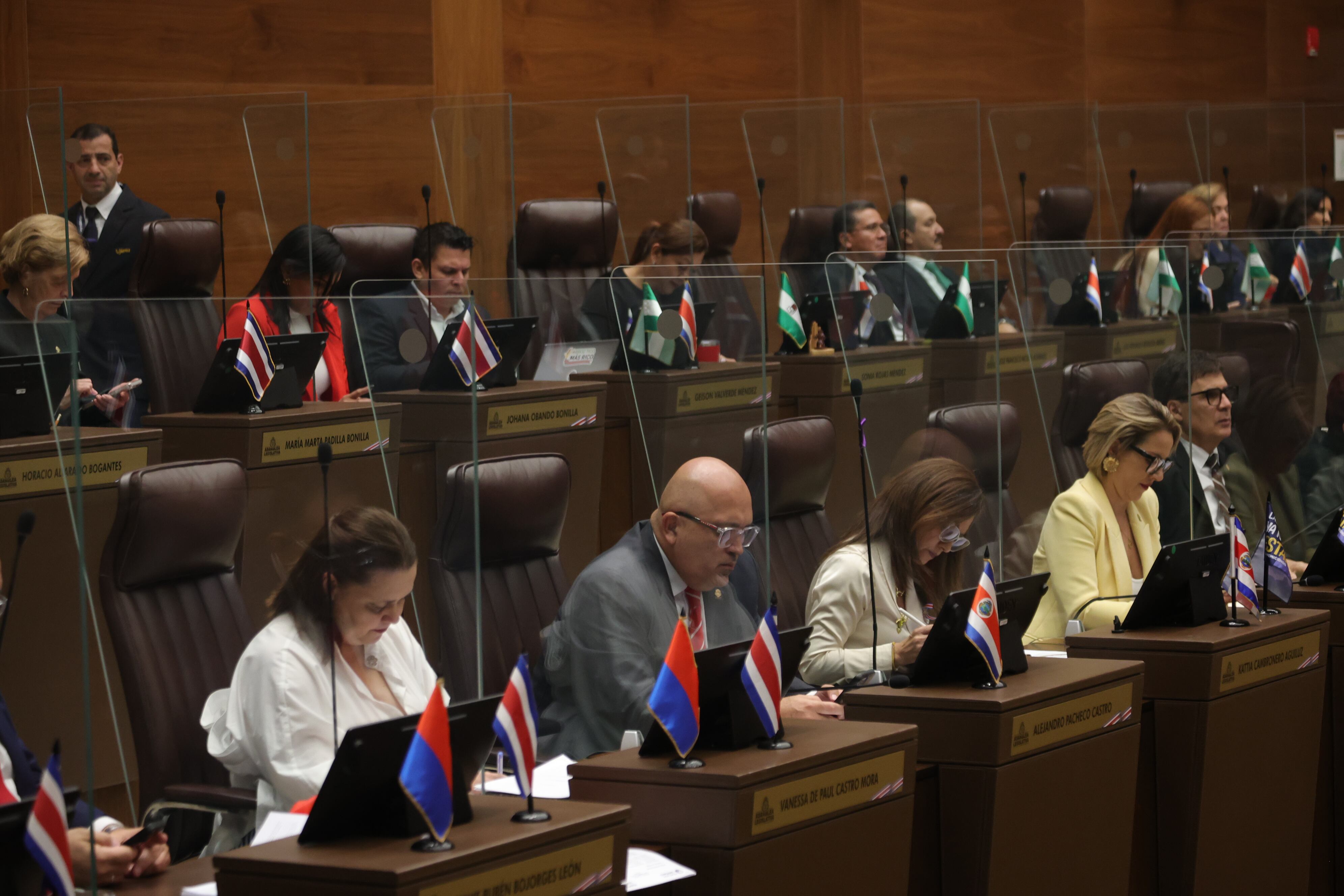 22/09/2025/ levantamiento de la inmunidad de Rodrigo Chaves en la Asamblea Legislativa / Foto John Durán