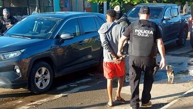 Detienen a tres jóvenes y a un menor de edad como sospechosos de cinco violentos asesinatos