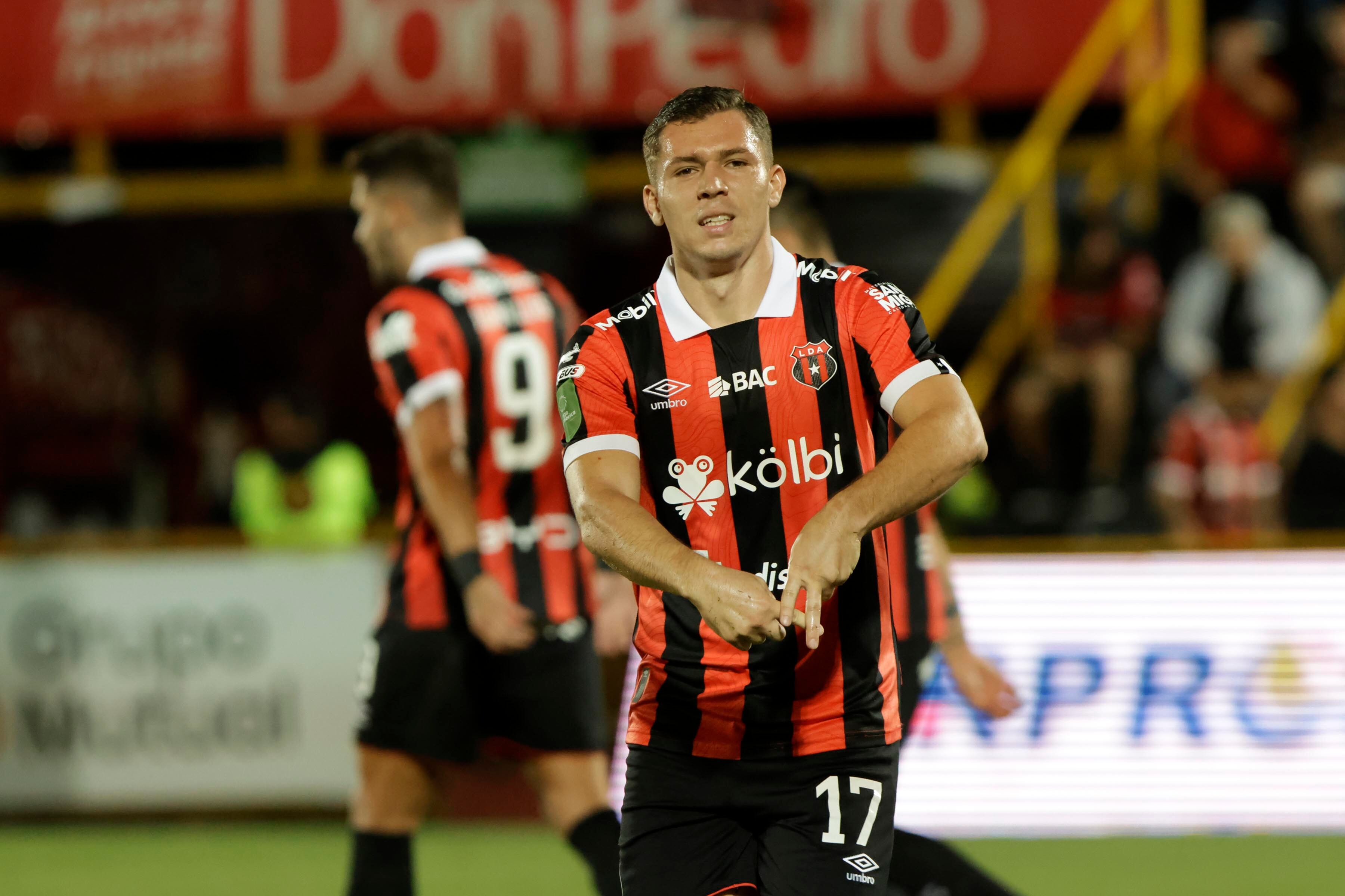 20/02/2024. Estadio Alejandro Morera Soto, Alajuela. Hora: 08:00 p.m. Partido de la Jornada 6 del Torneo de Clausura 2024 disputado entre la Liga Deportiva Alajuelense (LDA) y Municipal Pérez Zeledón en el Estadio Alejandro Morera Soto, Alajuela. Fotos: Mayela López