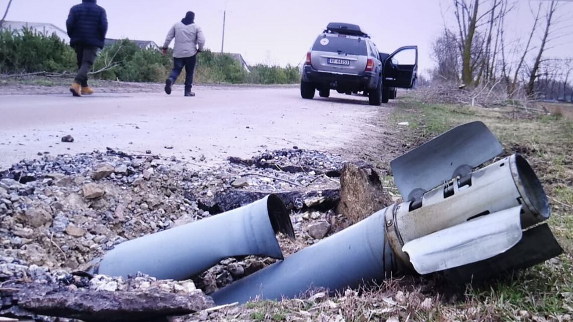 El periodista tico-colombiano, Héctor Guzmán, regresó a Costa Rica hace una semana tras haber estado 100 días en zona de guerra porque se fue a Europa a cubrir la invasión de Rusia a Ucrania.