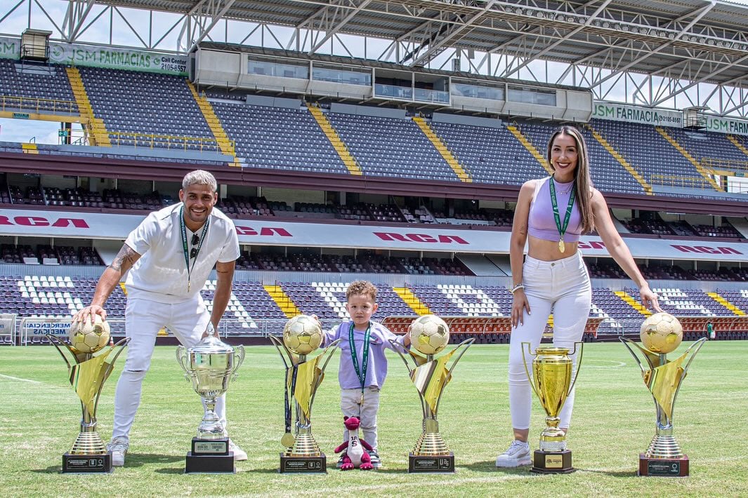 Portero Kevin Chamorro y su pareja Ashley Arguedas