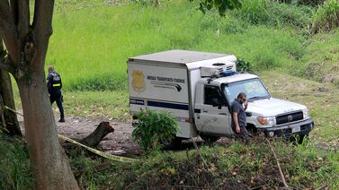 Hallan cuerpo de mujer sobre piedras de un conocido río