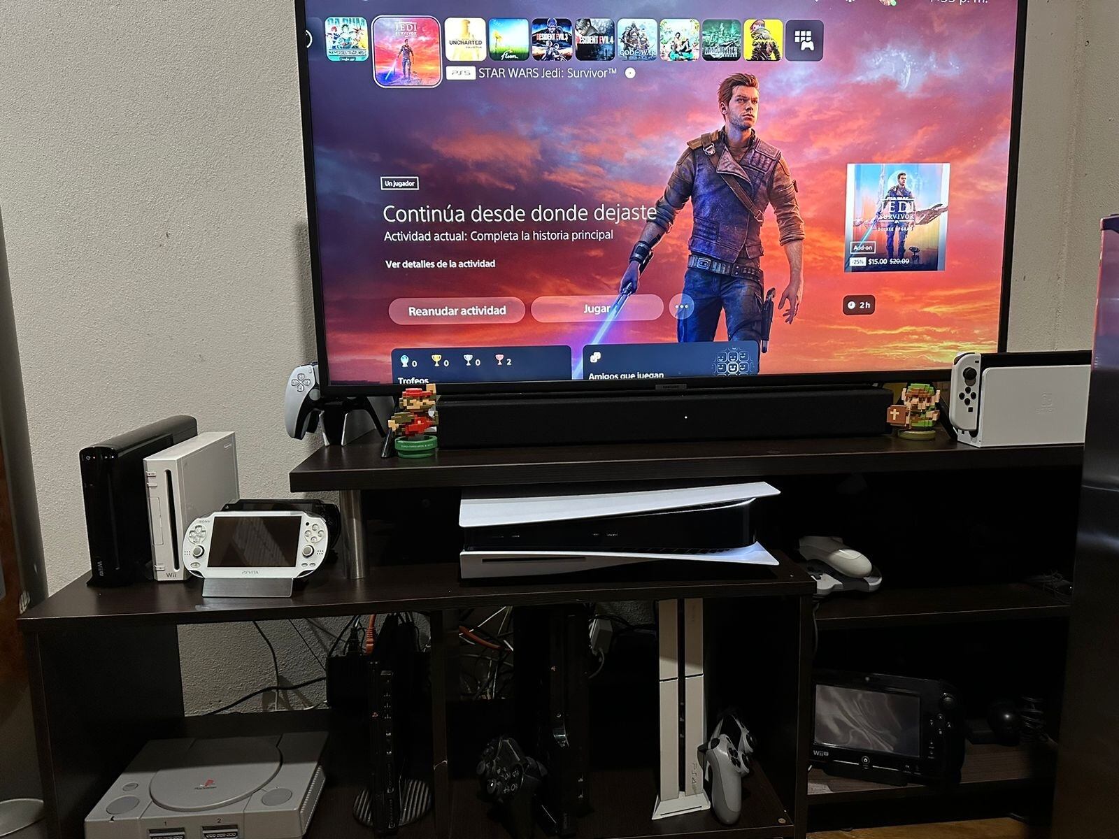 Pablo guarda las consolas muy cerca de su corazón y sabe el valor que tienen.