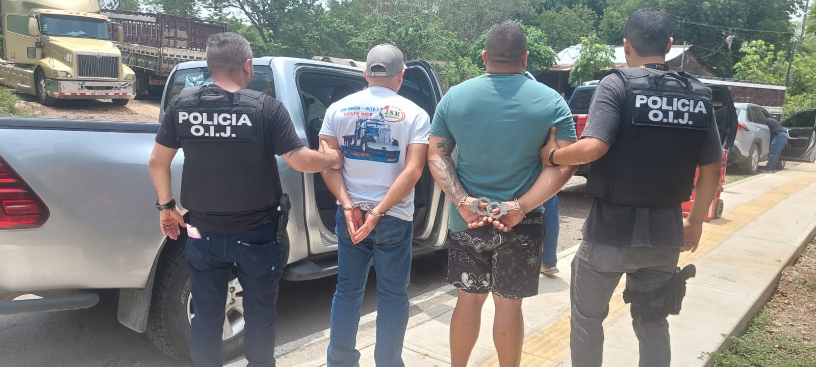 Tres sujetos de apellidos Vega de 41 años, Porras de 32 años y Castillo de 30 años serían los sospechosos de realizar un millonario robo de cabezas de ganado. Foto: OIJ