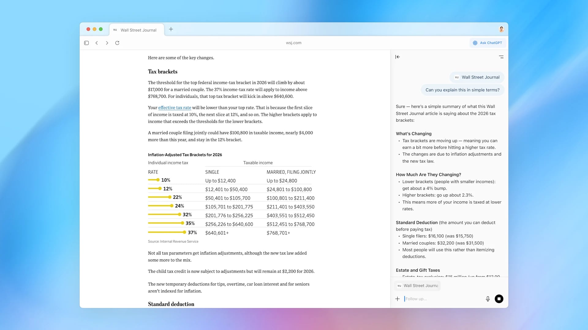 OpenAI presentó su primer navegador web basado en inteligencia artificial, lo que coloca al creador de ChatGPT en una nueva competencia con Google, de Alphabet Inc.
El navegador, llamado ChatGPT Atlas, está diseñado para ofrecer una experiencia web más personalizada y también para gestionar tareas como reservar vuelos y editar documentos en nombre del usuario.