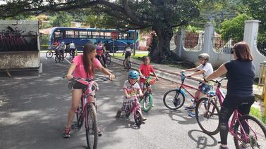 Policía de Tránsito y el Hospital de Niños dan recomendaciones sobre cómo usar las bicicletas