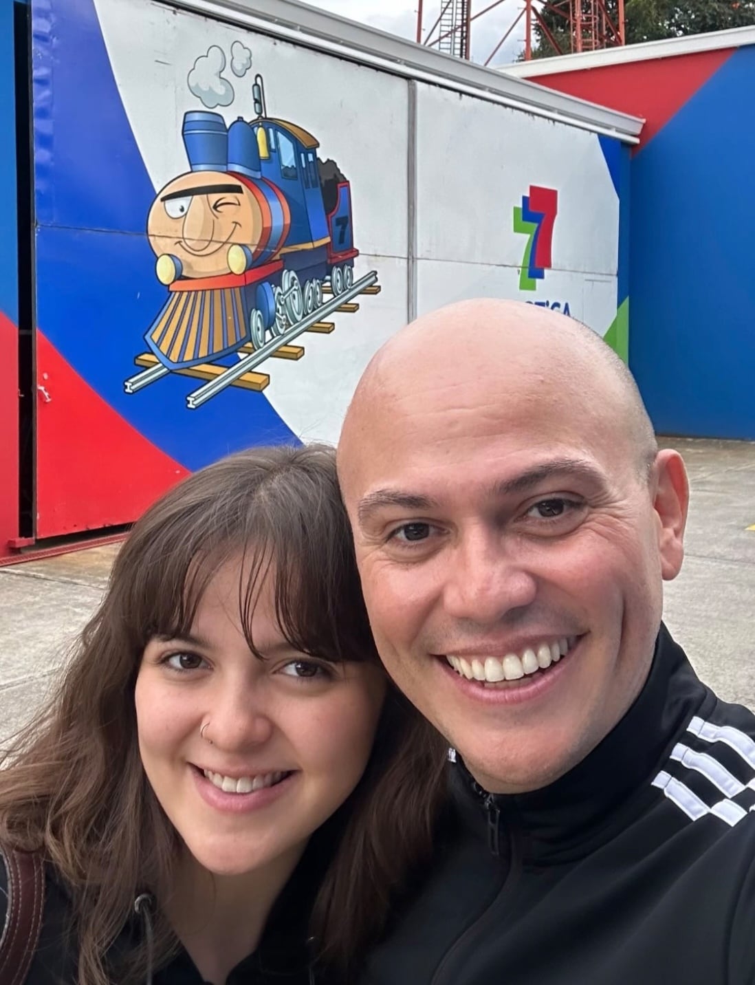 Mauricio Astorga y su hija mayor Valentina.