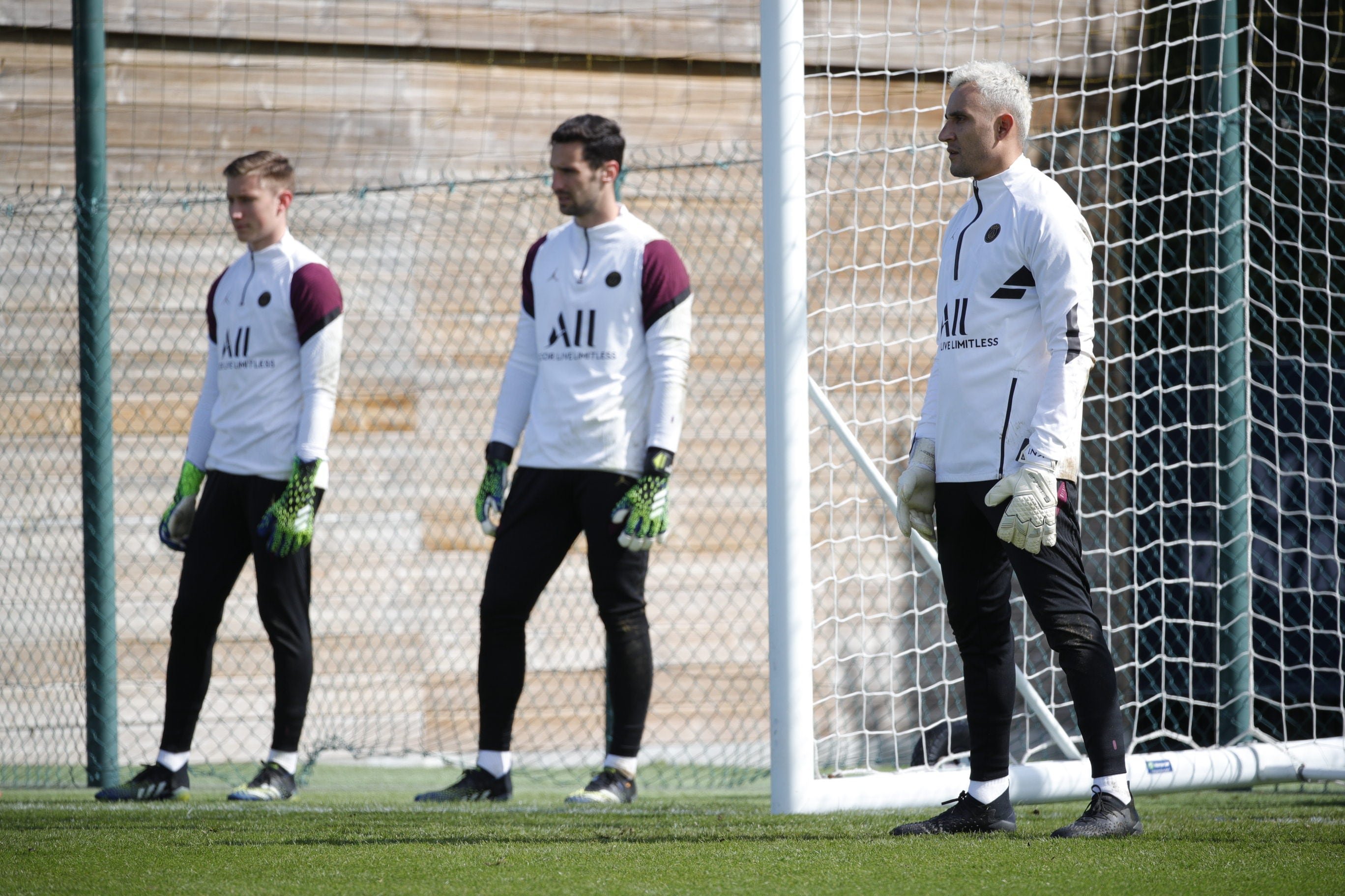Navas entrenó este lunes sin problemas. Twitter PSG.