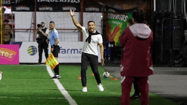 Wálter Centeno fue contundente al explicar por qué dejó en banca a Marcel Hernández