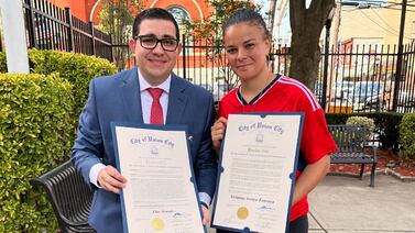 Elías Alvarado recibió una distinción especial en Estados Unidos para aplaudir de pie