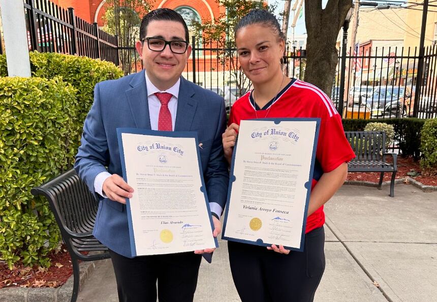 Elías Alvarado, periodista de Teletica en Nueva York, Estados Unidos.