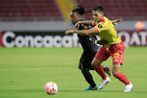 ¿Aceptaría Jafet Soto de vuelta a Alejandro Bran si sale de Alajuelense?