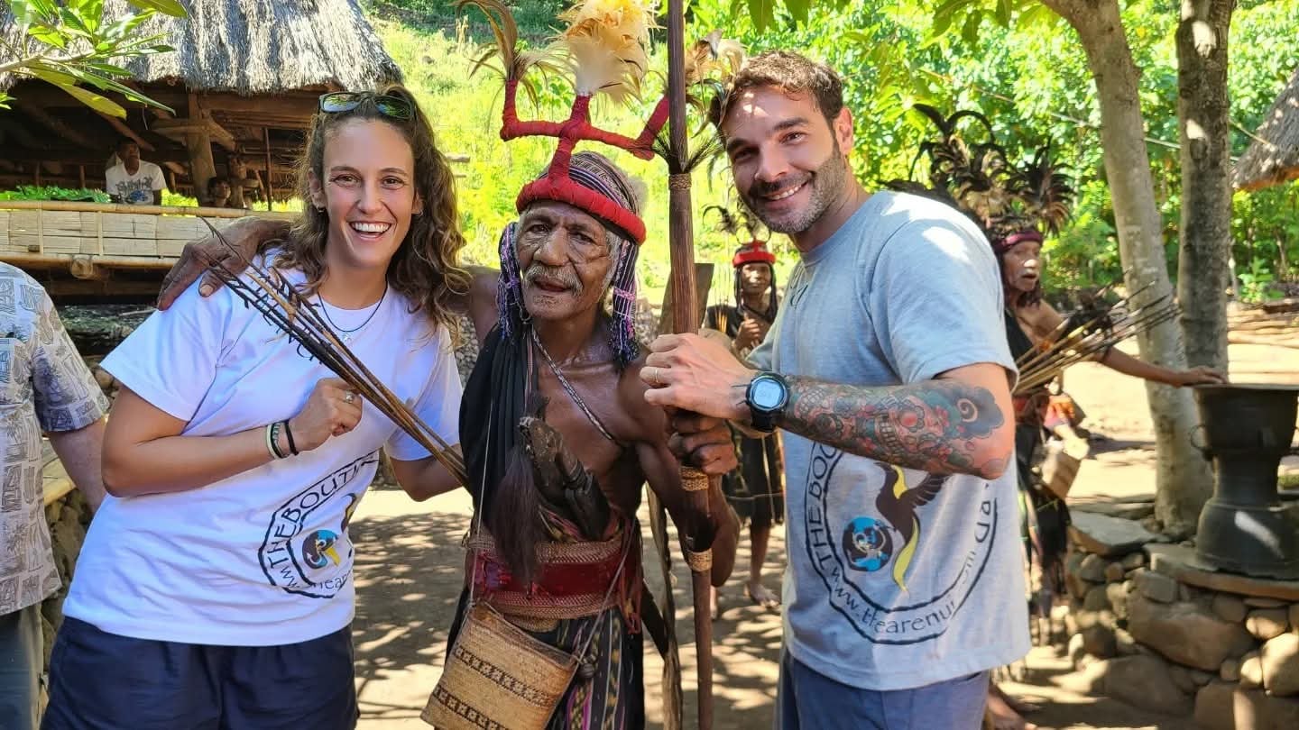 Aldo Blando Serrano, vecino de Barrio Córdoba, San José, tenía una vida que muchos conocen bien: trabajaba en un call center, había dejado la universidad y sentía que su futuro estaba prácticamente definido contestando cientos de llamadas al día. Casado: Española, se llama Mar Marques Alfaro