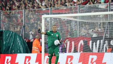 Keylor Navas se salvó de presenciar brutal pleito con cuchillos en partido de Newell’s Old Boys