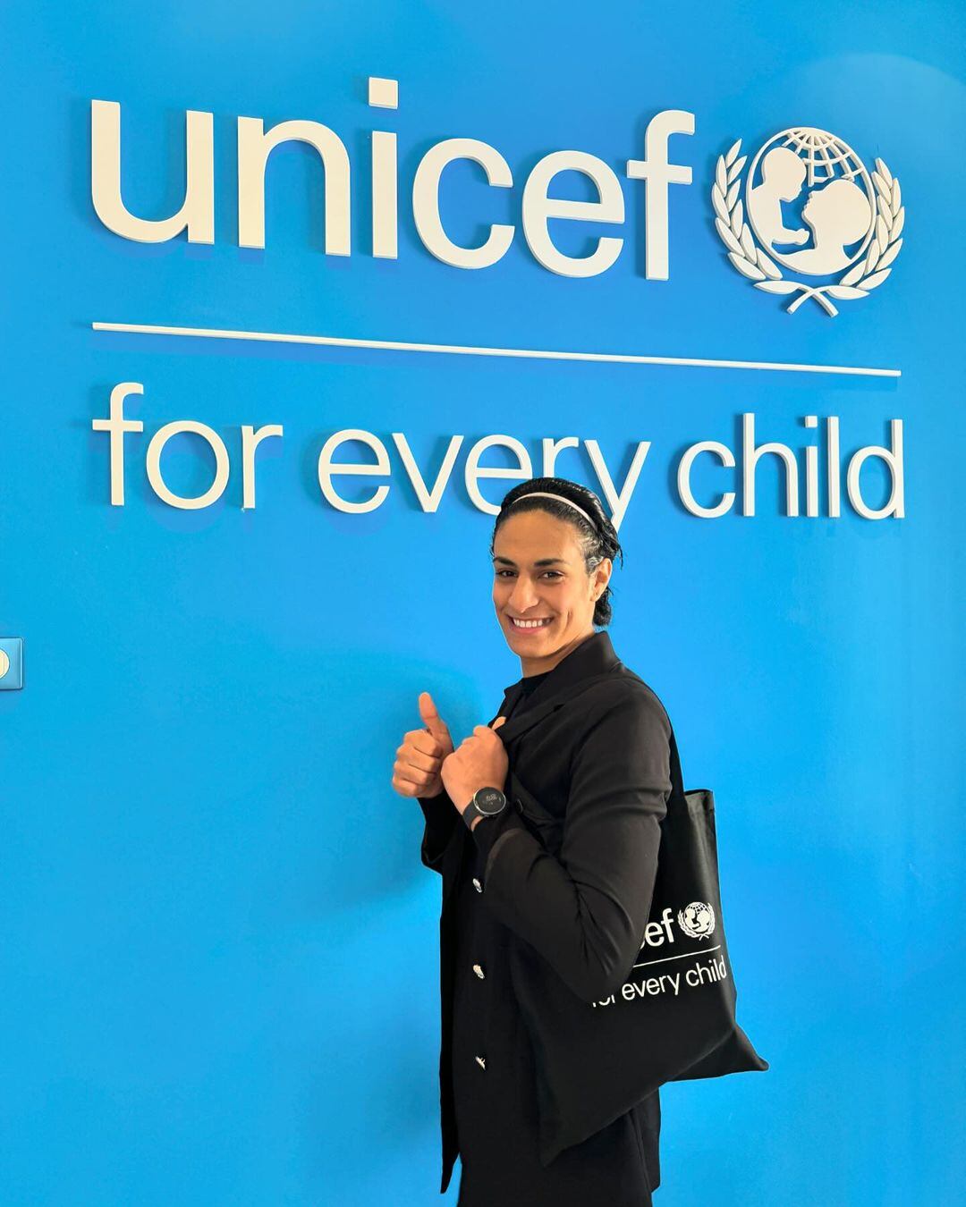 Imane Khelif, boxeadora olímpica, enfrenta discriminación por su apariencia y busca inspirar a los jóvenes argelinos como embajadora de Unicef.