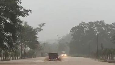 Guatuso bajo el agua: decenas de familias afectadas por fuertes inundaciones