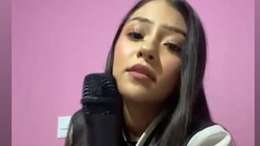 Modelo busca desesperadamente a su hija de 14 años desaparecida