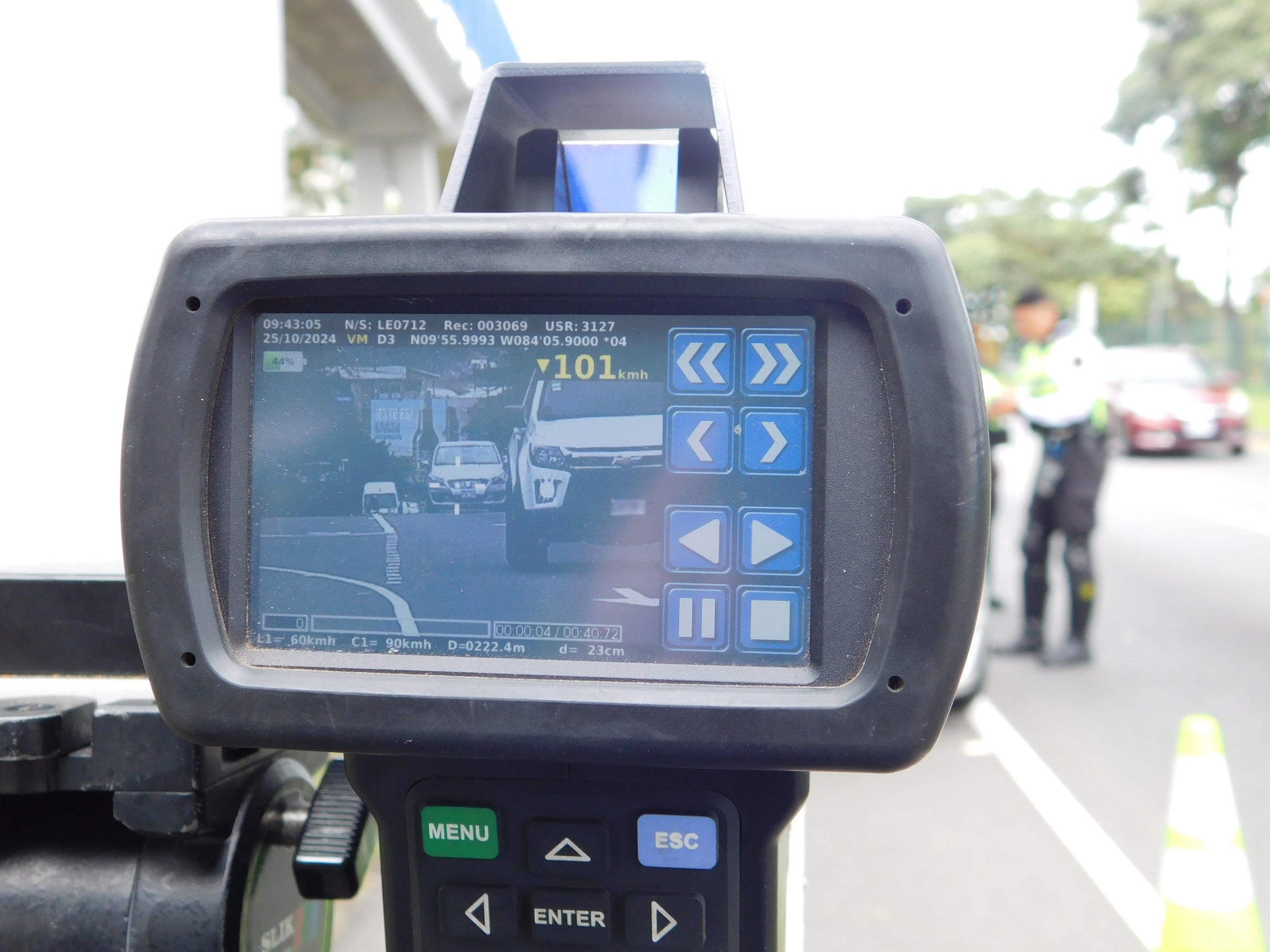 El MOPT ha detectado a conductores que han viajado a altas velocidades, por encima del límite establecido, por lo que han sido sanciones con una multa y acumulación de puntos en la licencia.