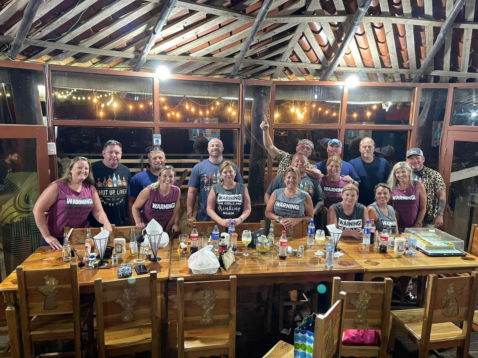 Deyvis Mercado Lezama, de 37 años, nació entre olas del Pacífico nicaragüense y que hoy cocina en Guanacaste, convirtiendo sus sueños y luchas en un ejemplo de superación.