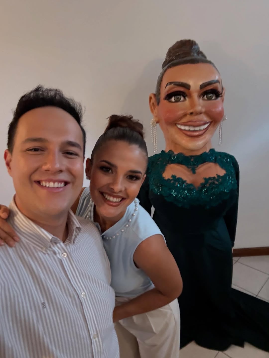 Rafael Pérez Zárate y su novia Mahyla Roth Benavides