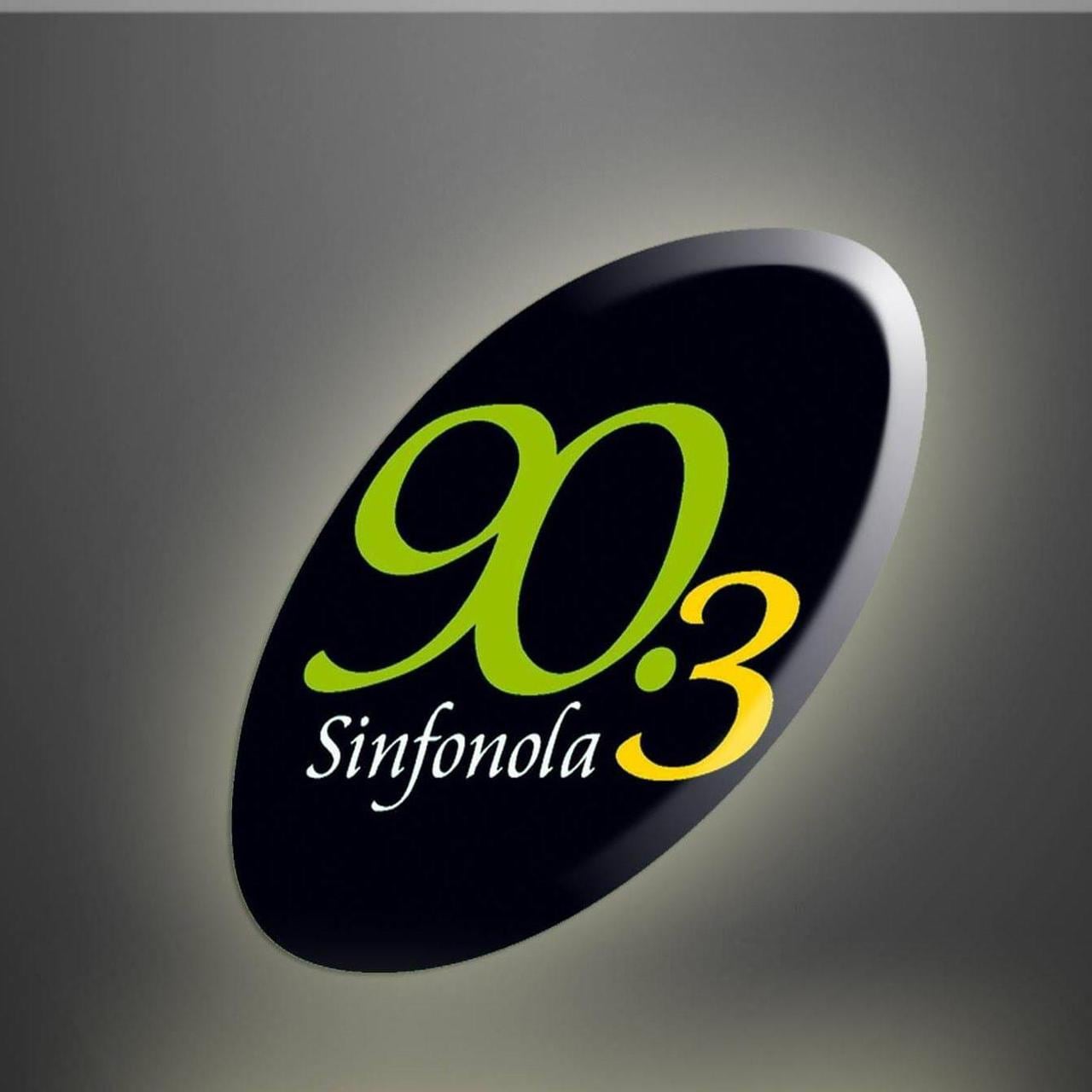 Carlos Lafuente, dueño de 90.3 F.M. radio Sinfonola.