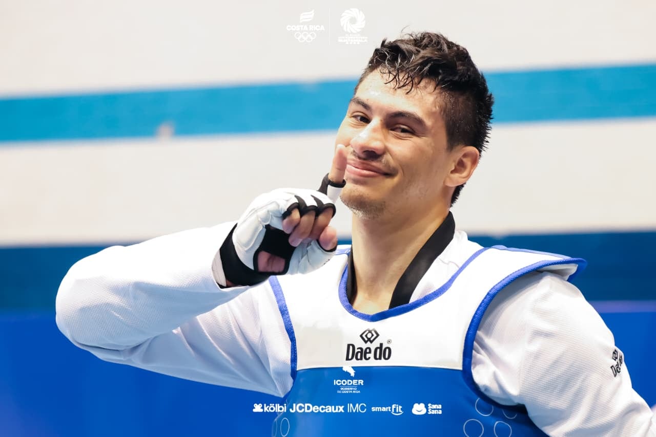 Julián Webb Corrales, taekwondista.