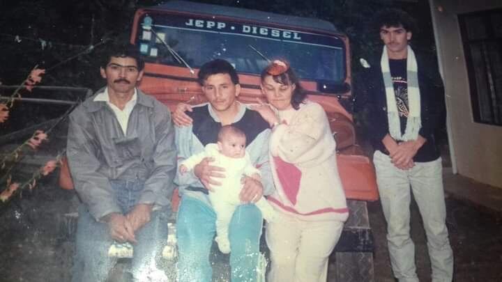 Un jeep willys modelo 65 es la adoración de Diego Quesada y ama este carro desde que nació. Cortesía.