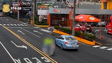 OIJ busca a ocupantes de carro celeste por homicidio de mujer de 31 años en Guadalupe