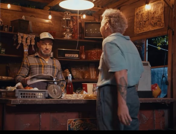 Eloy Mora y su personaje Chico Loco y Freddy Víquez con su personaje Urbano.