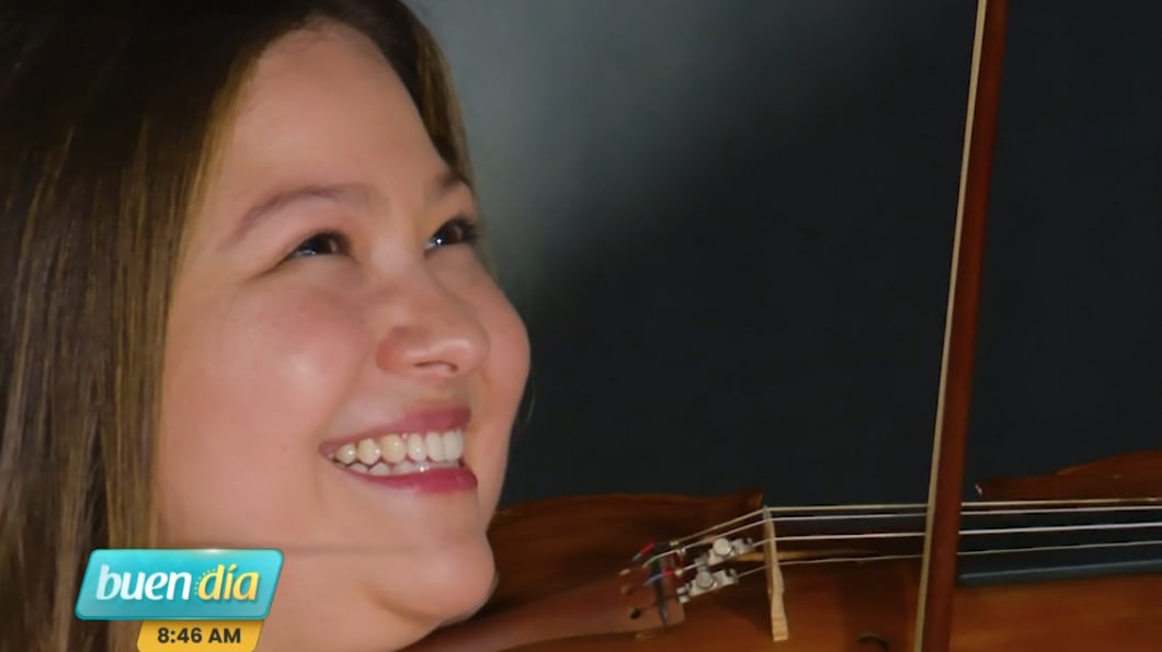 Niña del anuncio de Teletica, Audrey Ramírez y la actriz Rosibel Carvajal, se reencontraron casi 20 años después en Buen día.