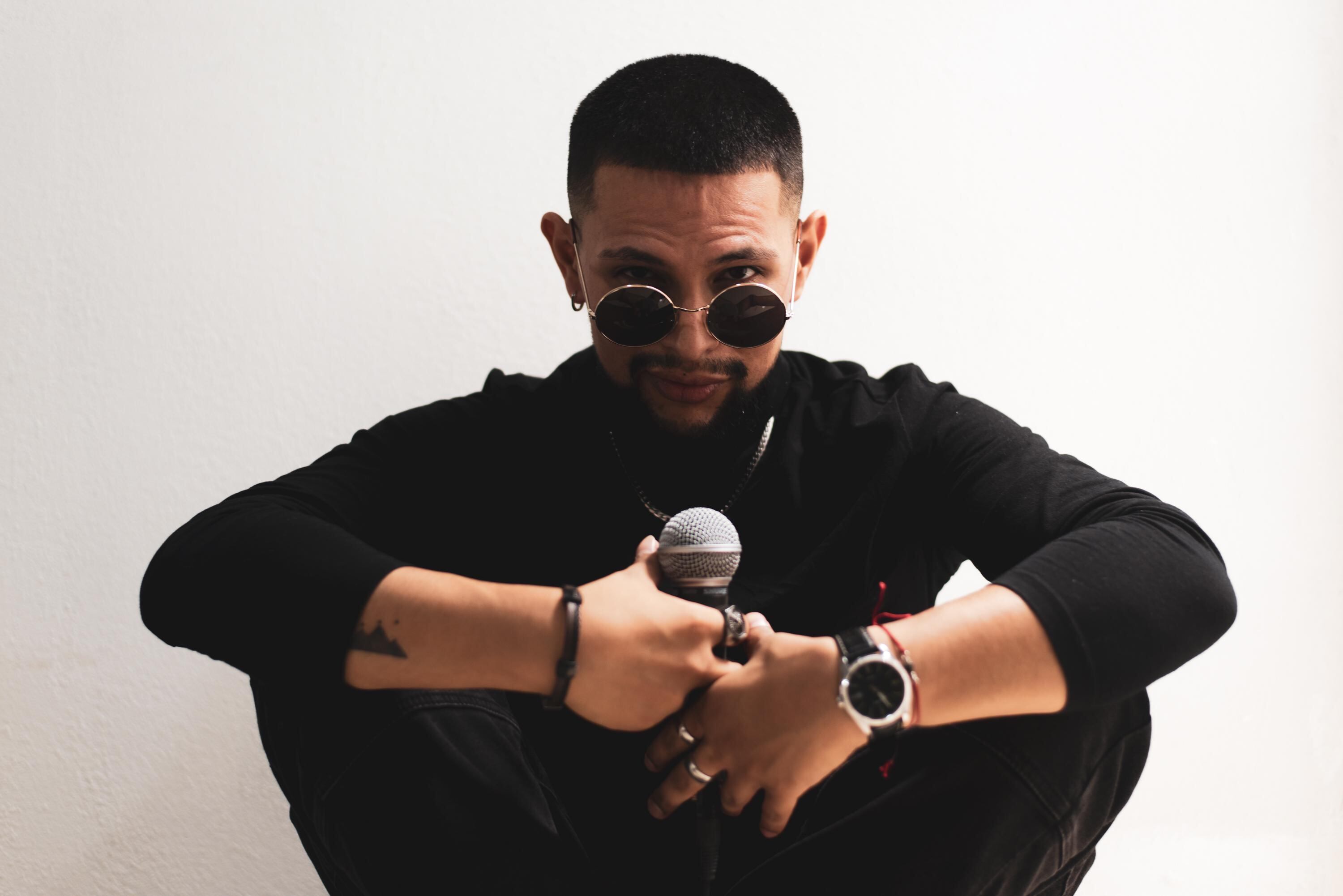 Kei es el nombre artístico del cantante costarricense Kevin Méndez.