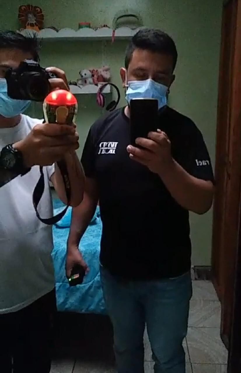 Israel Barrantes, Vanessa Alvarado (medium) y Eyllal Logan, de investigación Investigación paranormalCR, confirmaron que en una casa en Santa Bárbara de Heredia habita un demonio que atormenta a tres mujeres que viven ahí.