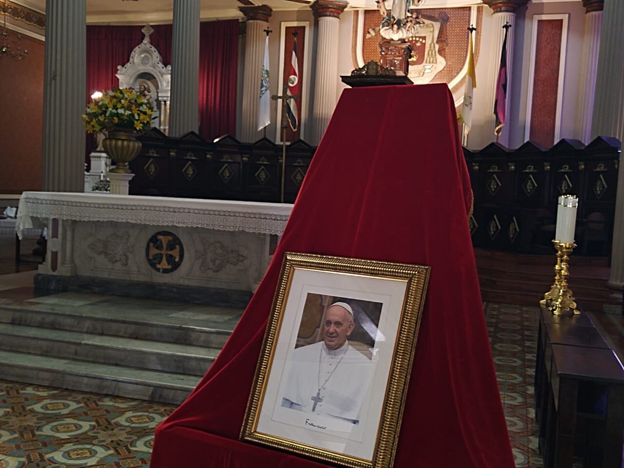 Misa en la catedral de San José por el papa Francisco