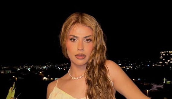 Alex Badilla, cantante y creador de contenido