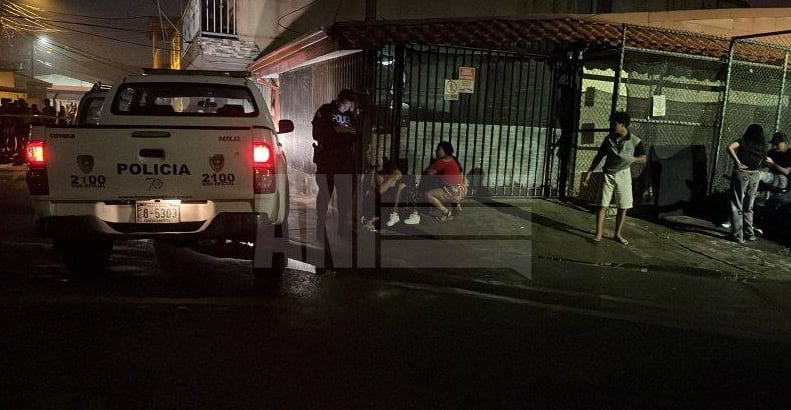 Una noche de terror es la que se vivió en Santa Fe en Ciruelas de San Antonio de Alajuela, cuando dispararon en múltiples ocasiones contra una casa. Foto: ANI