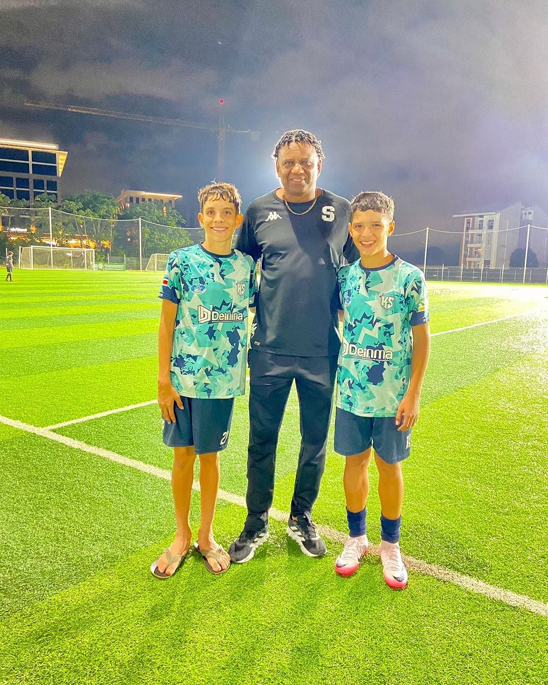 Mathias Soto (der) pulsea un lugar en las ligas menores del Saprissa. Foto: Instagram.