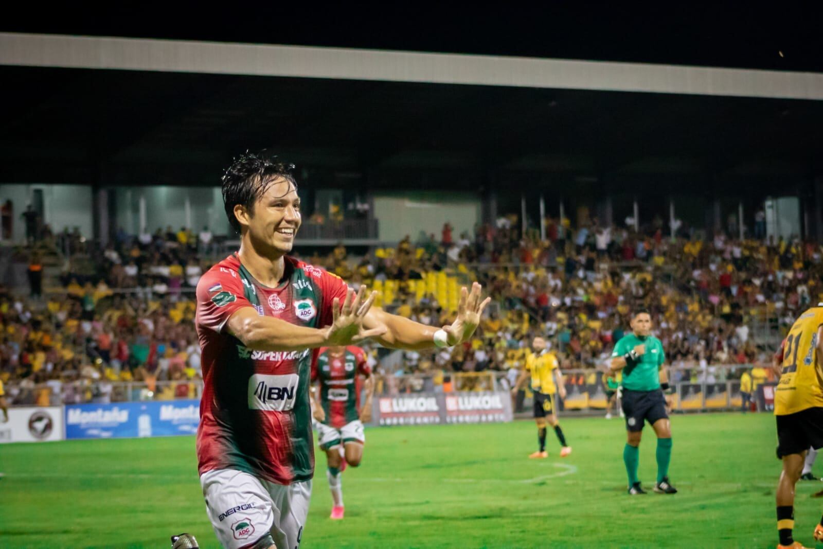 Erick Torres le dio la ventaja a Guanacasteca desde el minuto 30, cuando le anotó a Liberia con un cabezazo.