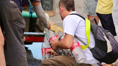 Vecinos de Zapote agotaron su paciencia y esto es lo que le piden al AyA por el faltante de agua