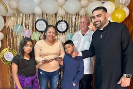 Familia costarricense ya vive en la casa nueva que le prometió el papa Francisco antes de fallecer