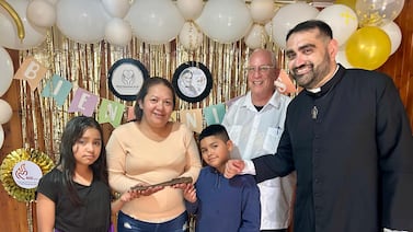 Familia costarricense ya vive en la casa nueva que le prometió el papa Francisco antes de fallecer