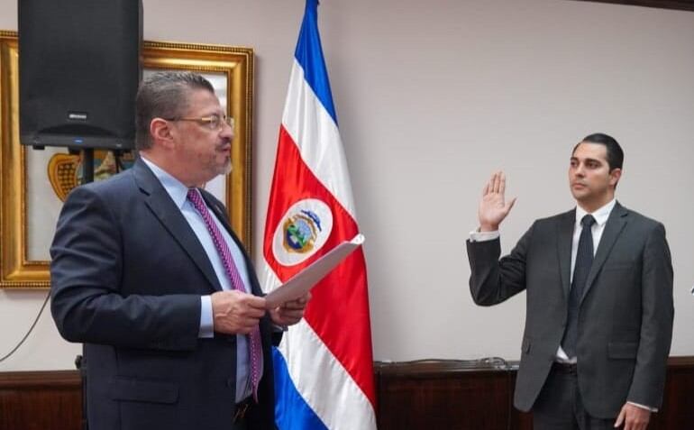 Braulio Venegas, presidente ejecutivo del Incop. Juramentación.