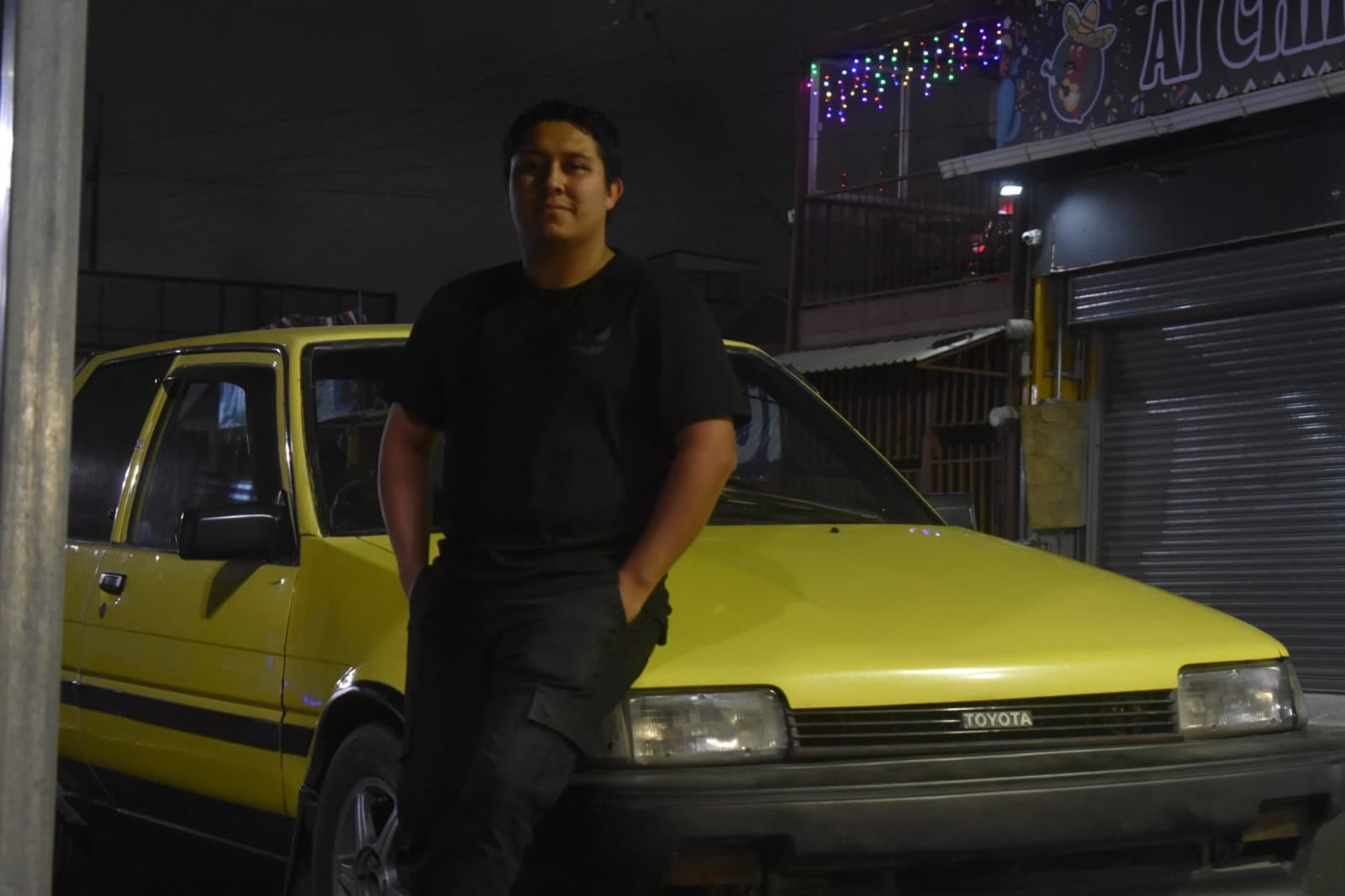 Jeison Navarro se siente muy orgulloso de su carro